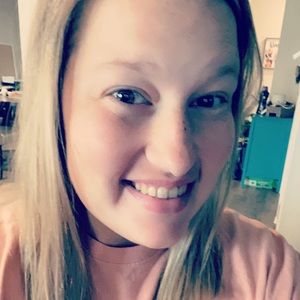 Meet your Posher, Katelyn